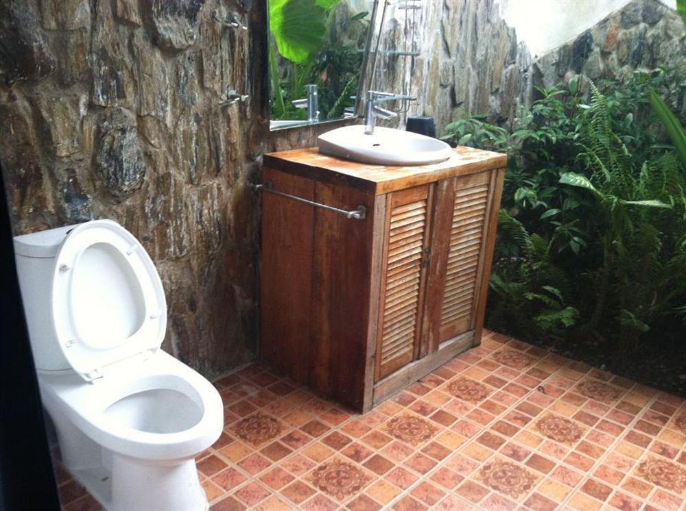The Lotus Garden Bed & Breakfast Puerto Princesa Luaran gambar