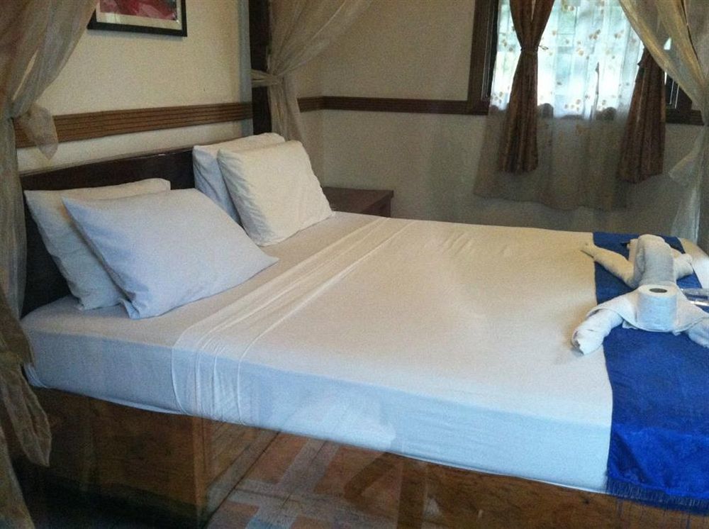 The Lotus Garden Bed & Breakfast Puerto Princesa Luaran gambar
